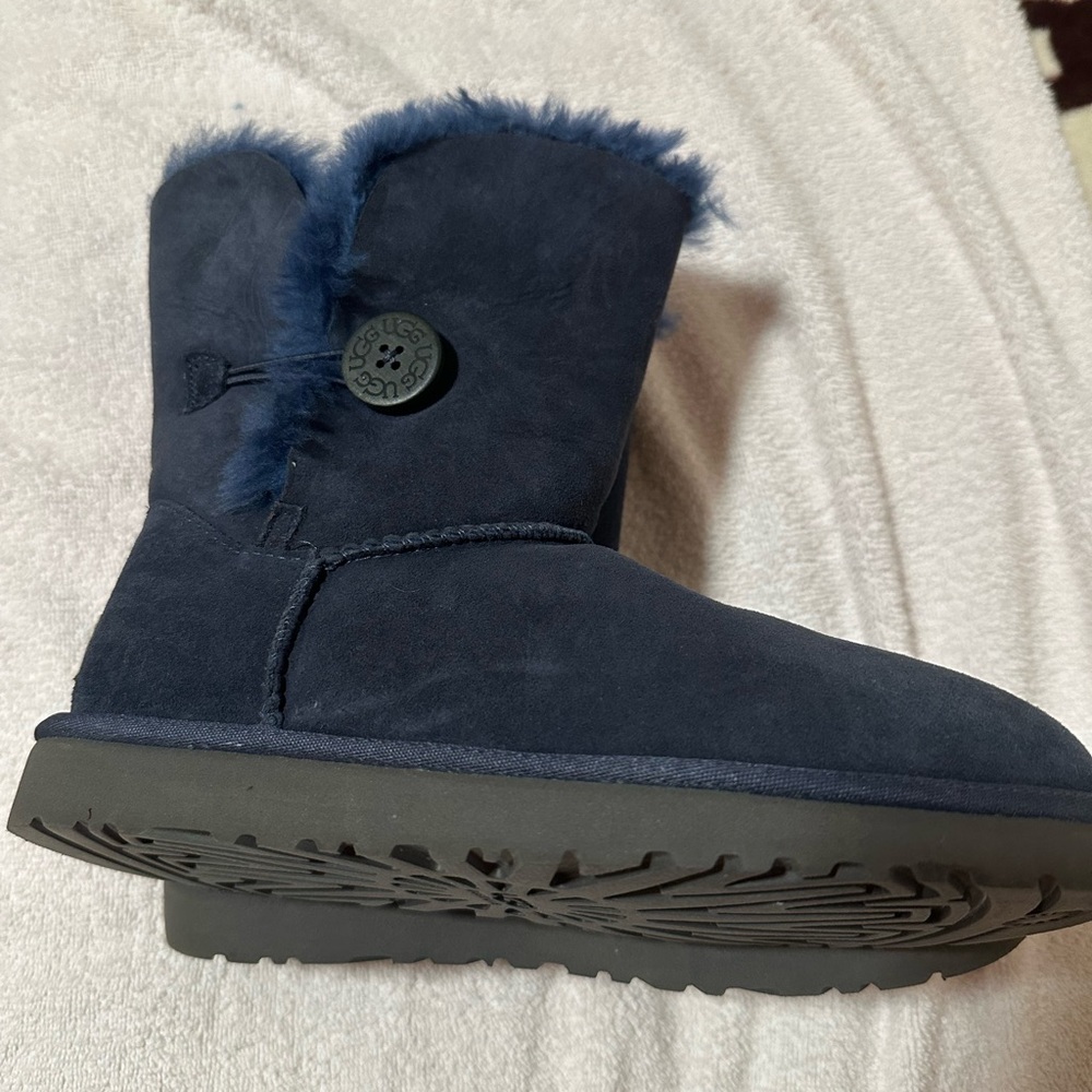 UGG Blue Suede Boots with Gray Soles - Picture 2 of 7